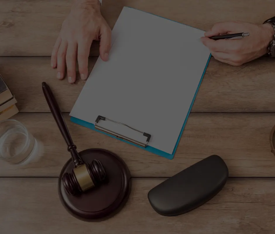 DISPUTE BETWEEN THE OWNERS OF REGISTERED TRADEMARKS- COURT EXERCISES ITS SUO MOTO POWERS